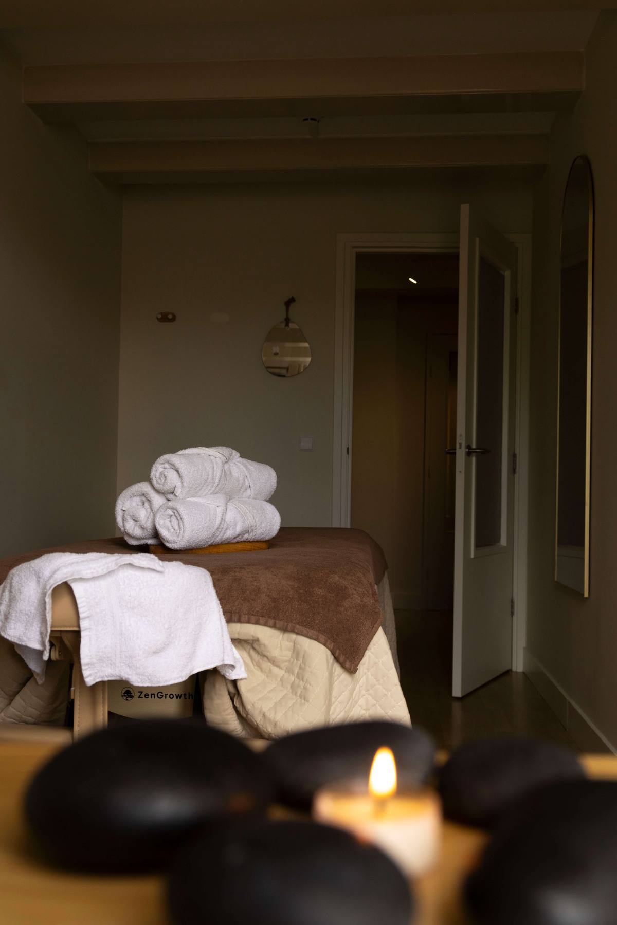 The Pause massage room
